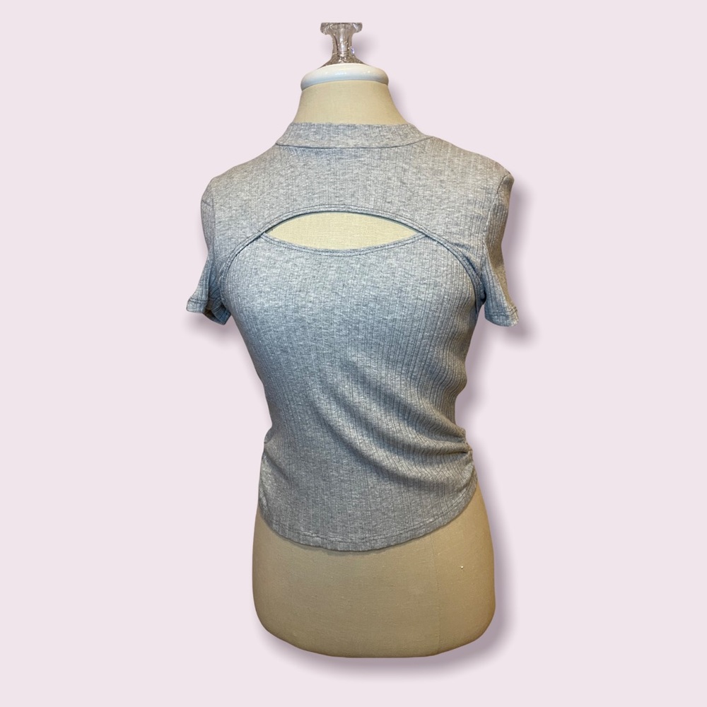 Celebrity Pink gray open chest short sleeve